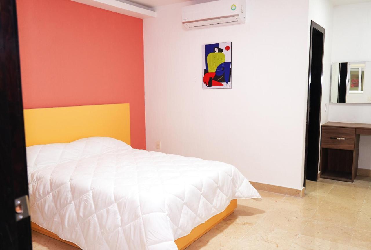 Nora Downtown Hotel Guadalajara Bagian luar foto